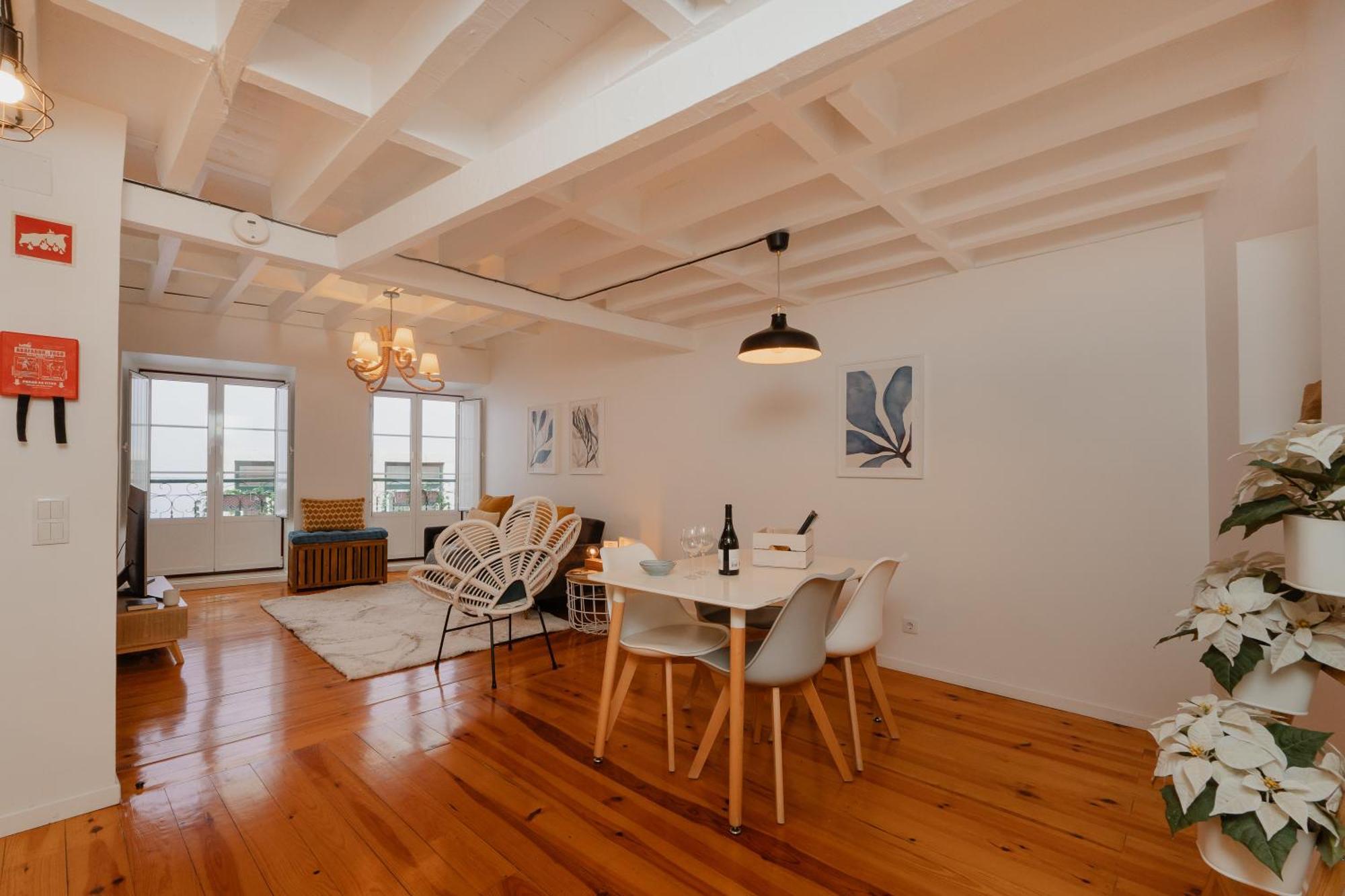 Ferienwohnung Stylish Getaway In A Mezzanine Flat By The Castle Lissabon Exterior foto