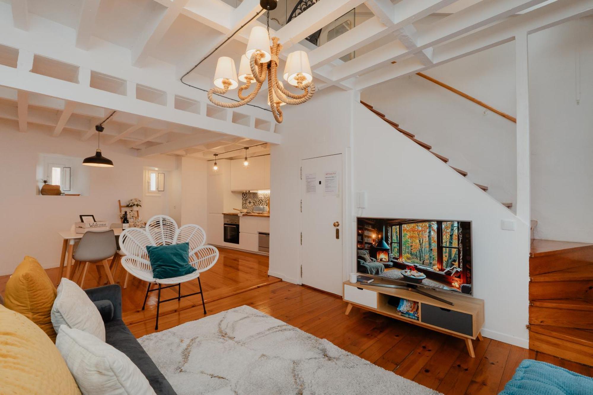 Ferienwohnung Stylish Getaway In A Mezzanine Flat By The Castle Lissabon Exterior foto