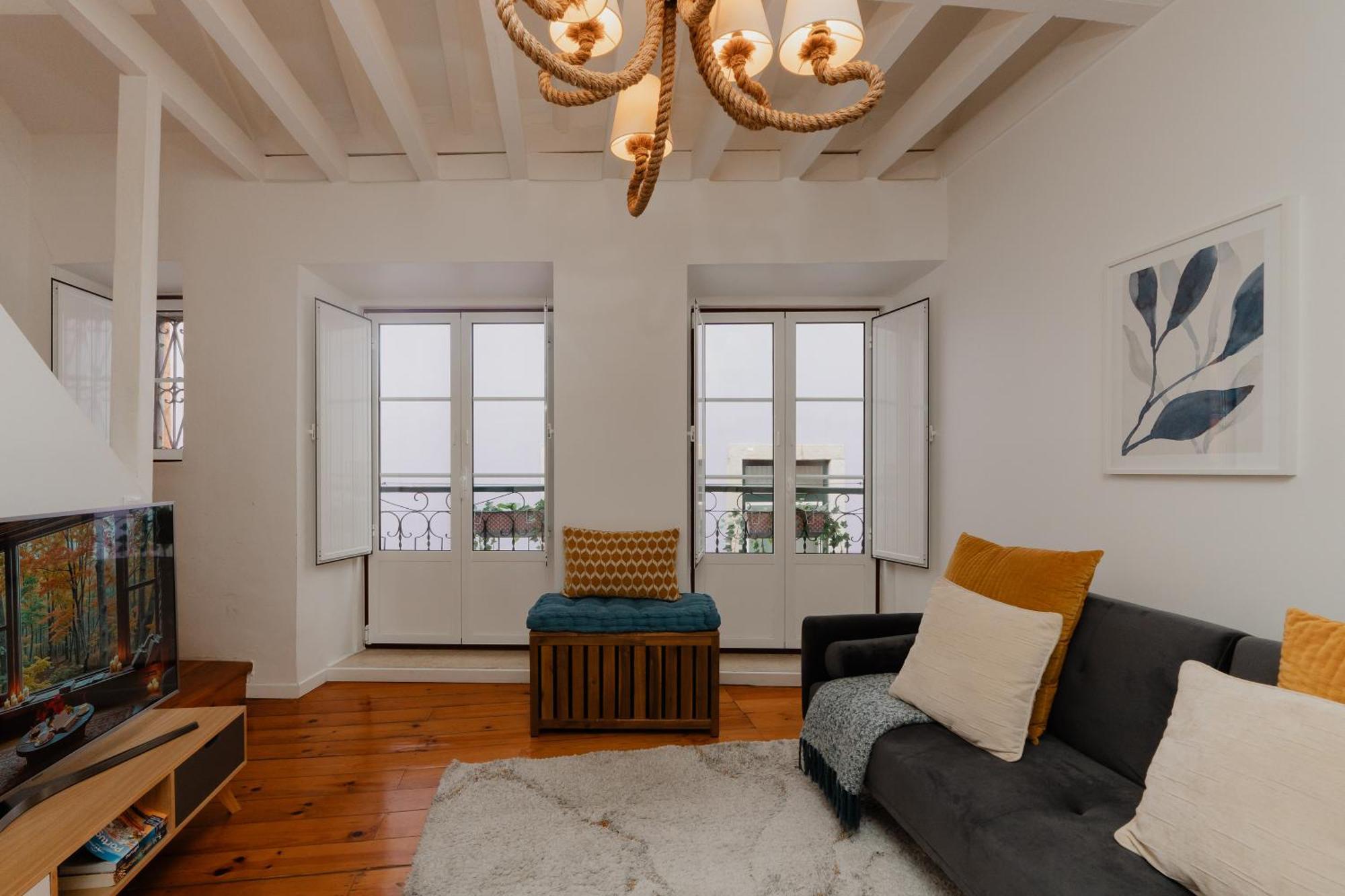 Ferienwohnung Stylish Getaway In A Mezzanine Flat By The Castle Lissabon Exterior foto