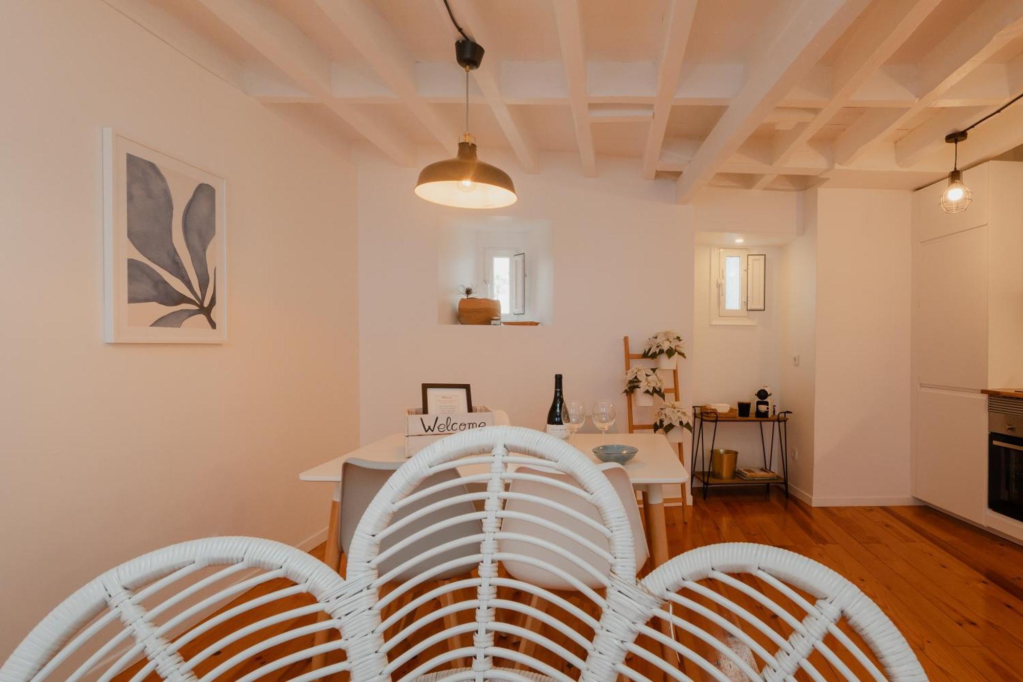Ferienwohnung Stylish Getaway In A Mezzanine Flat By The Castle Lissabon Exterior foto