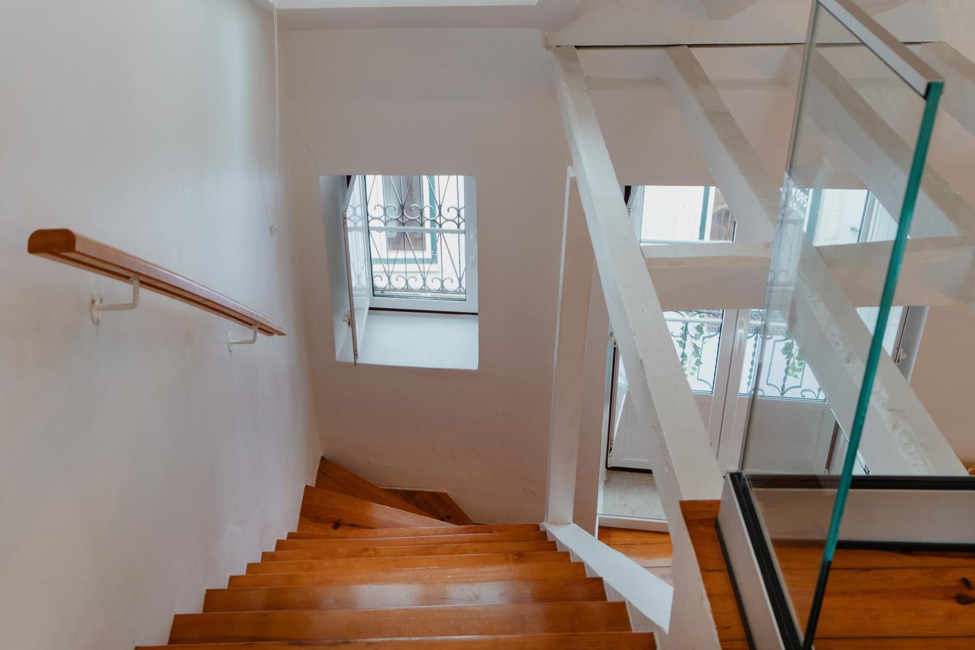 Ferienwohnung Stylish Getaway In A Mezzanine Flat By The Castle Lissabon Exterior foto