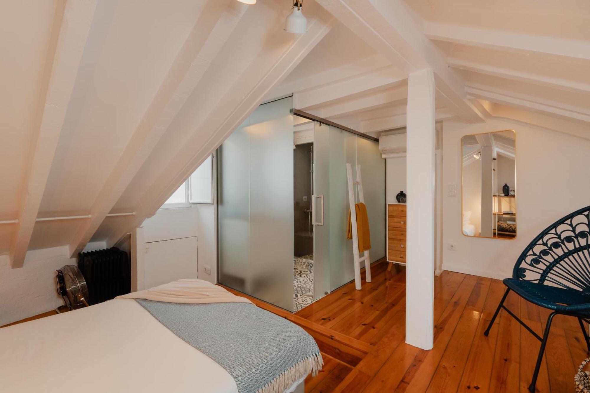 Ferienwohnung Stylish Getaway In A Mezzanine Flat By The Castle Lissabon Exterior foto
