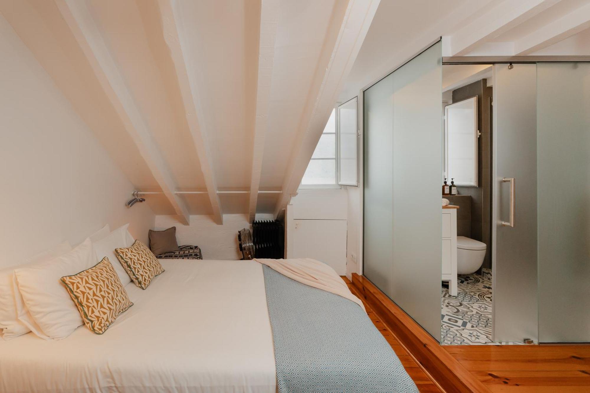 Ferienwohnung Stylish Getaway In A Mezzanine Flat By The Castle Lissabon Exterior foto