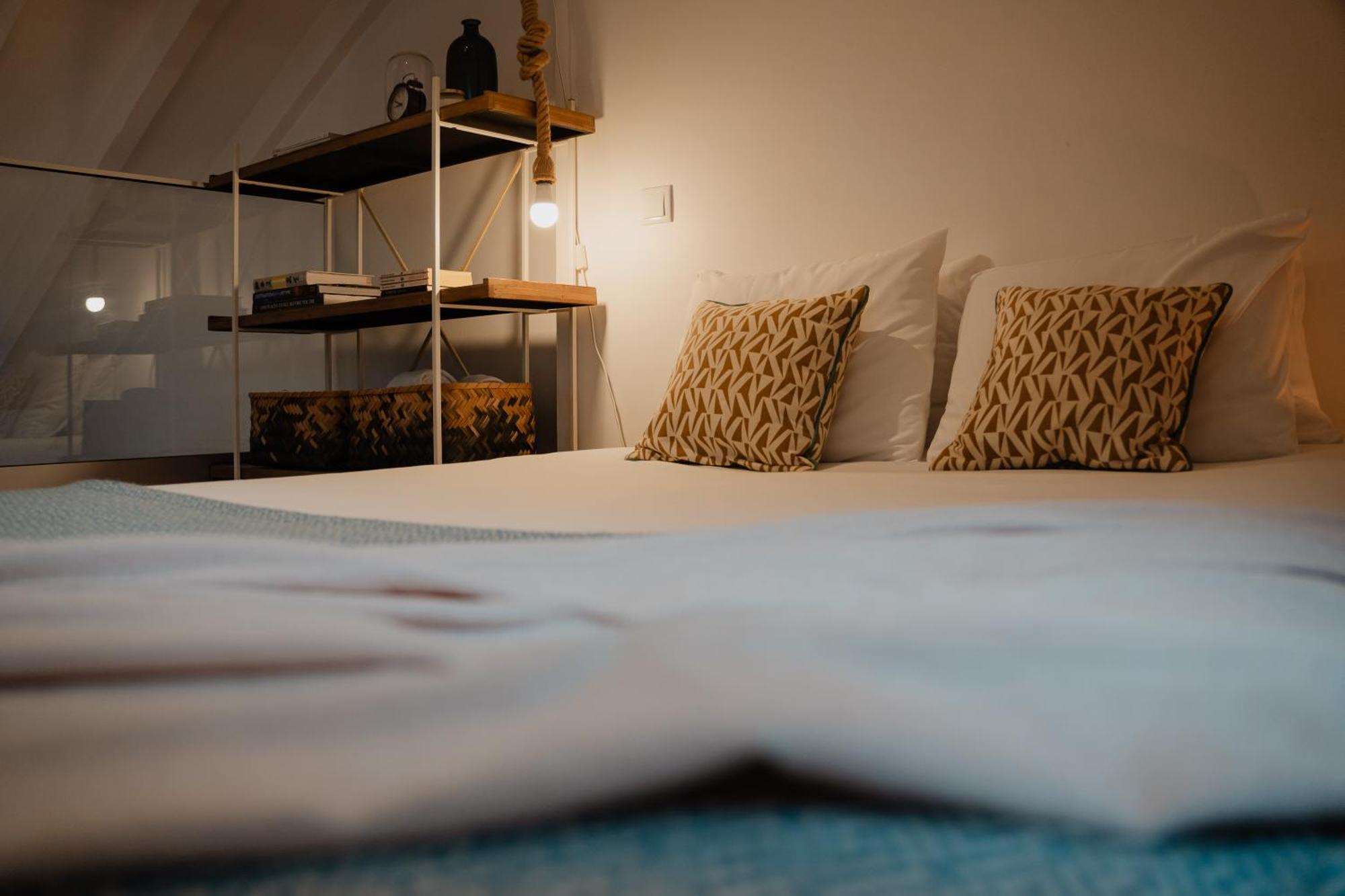 Ferienwohnung Stylish Getaway In A Mezzanine Flat By The Castle Lissabon Exterior foto