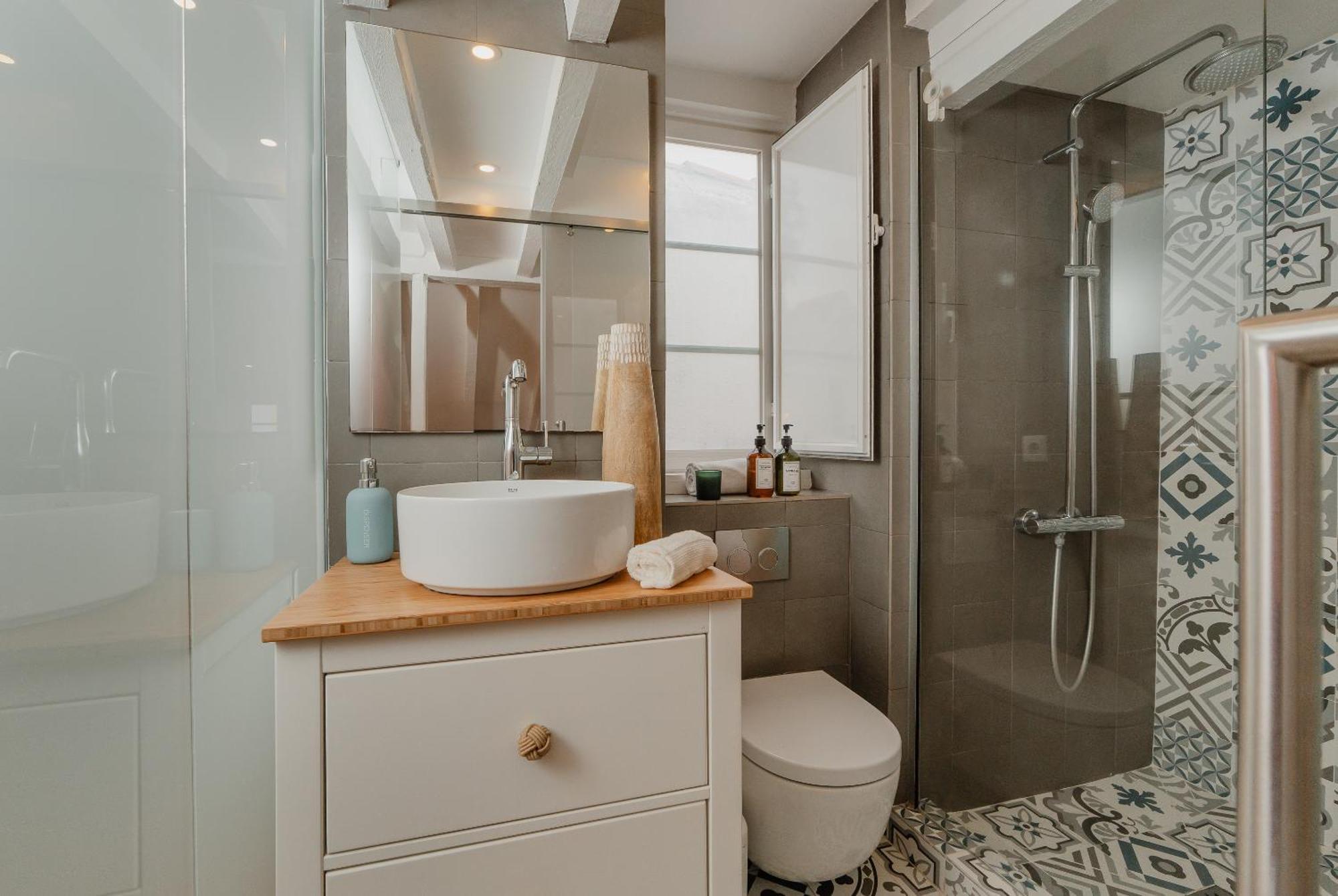 Ferienwohnung Stylish Getaway In A Mezzanine Flat By The Castle Lissabon Exterior foto