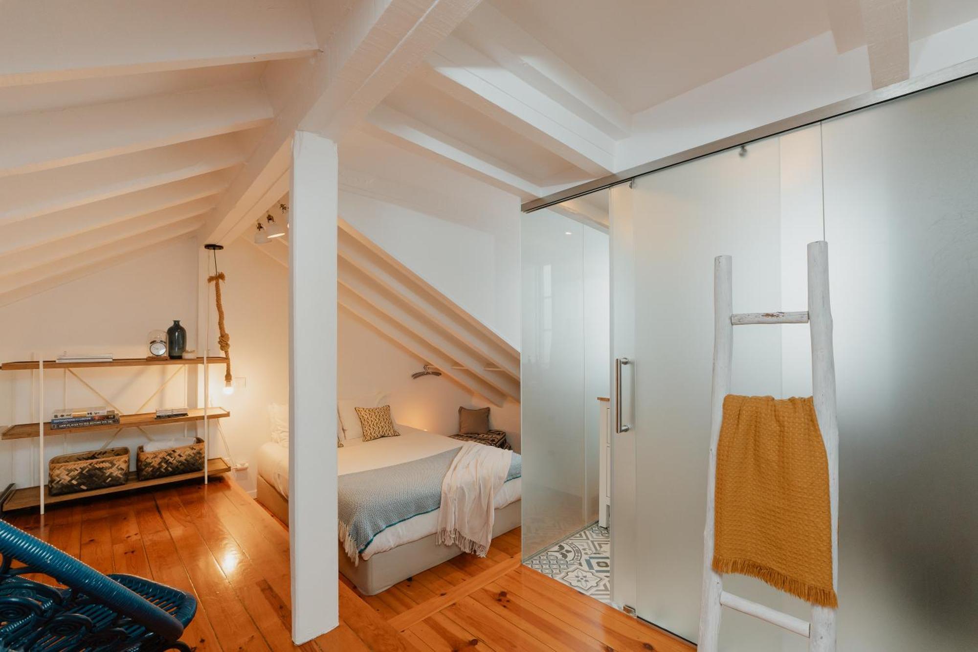 Ferienwohnung Stylish Getaway In A Mezzanine Flat By The Castle Lissabon Exterior foto