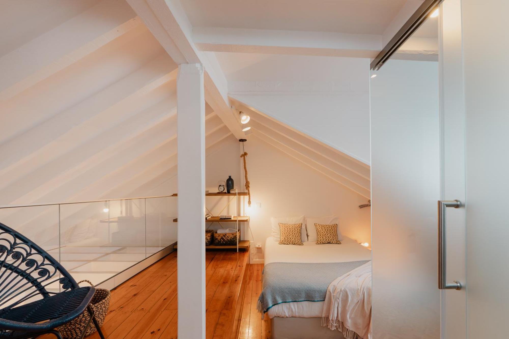Ferienwohnung Stylish Getaway In A Mezzanine Flat By The Castle Lissabon Exterior foto